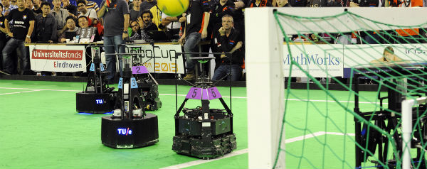 RoboCup 2013 - finale MSL