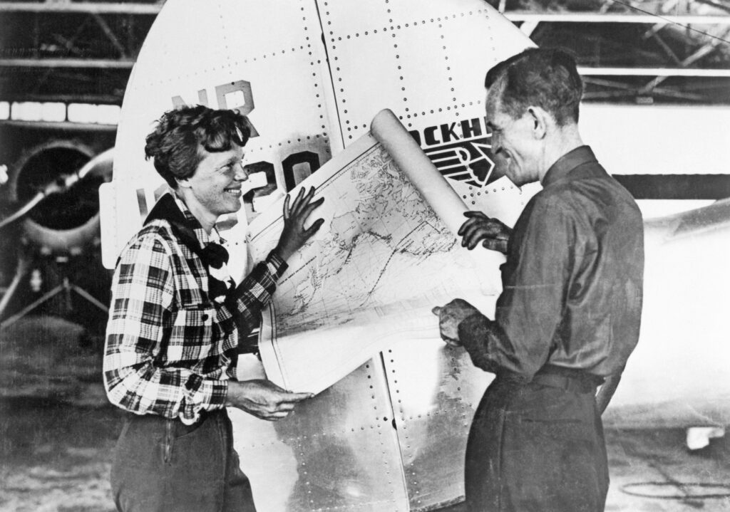 Earhart en haar navigator Fred Noonan.
