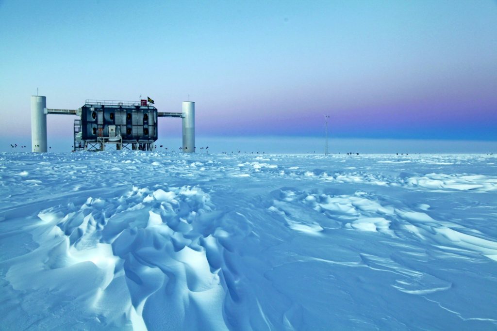 Het IceCube Neutrino Observatory op Antarctica 