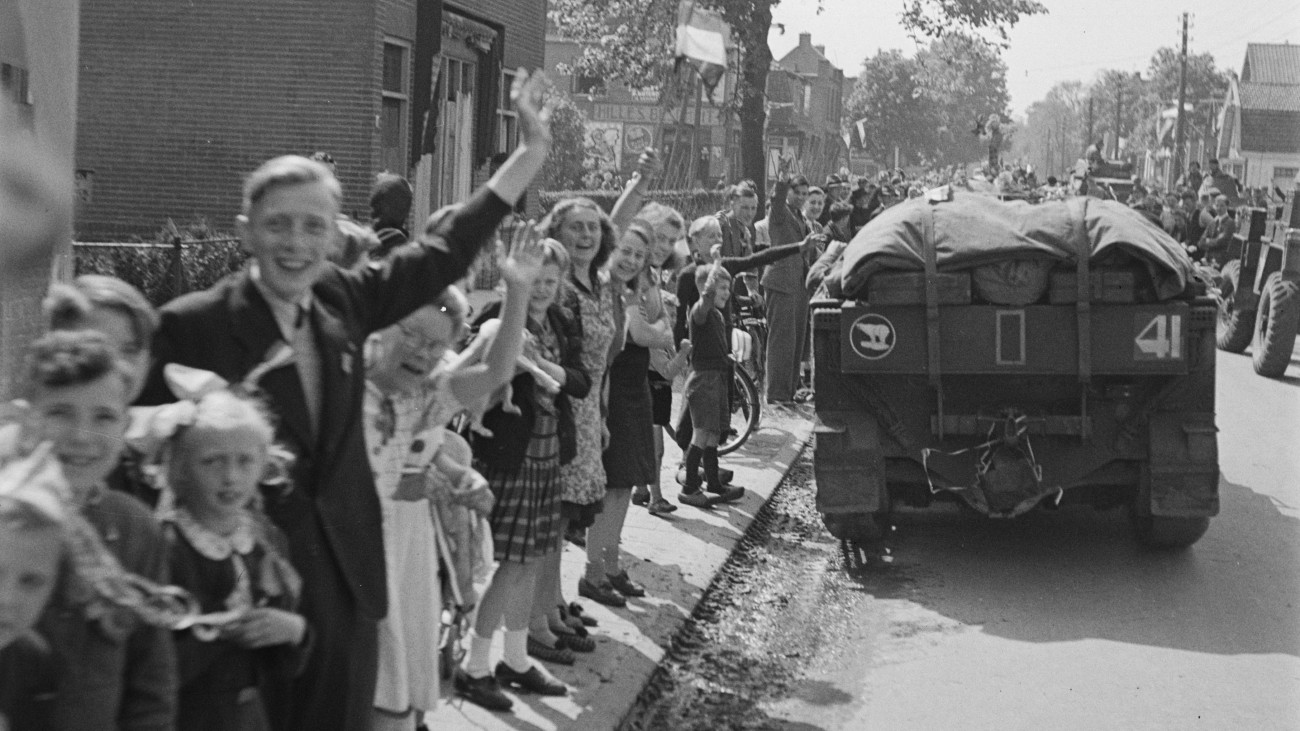 Bevrijdingsdag, Intocht van Canadese en Britse militairen in Utrecht in 1945