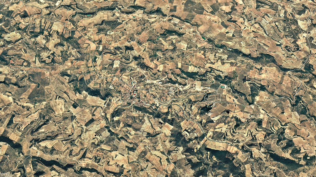 Satellietfoto van El Soleràs, het lijkt wel camouflage