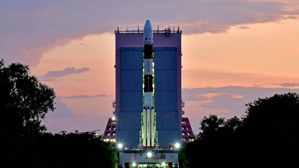 De Polar Satellite-draagraket met Aditya-L1 op lanceerbasis Satish Dhawan Space Centre.