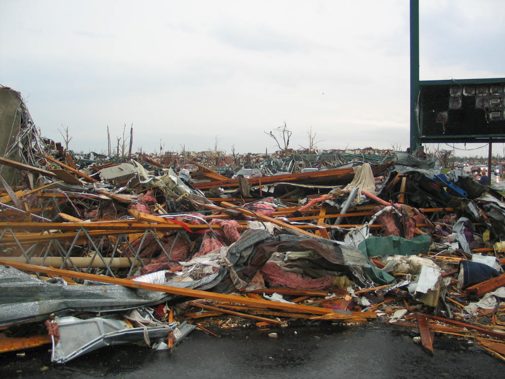 Totale verwoesting in Joplin na de tornado in 2011. 