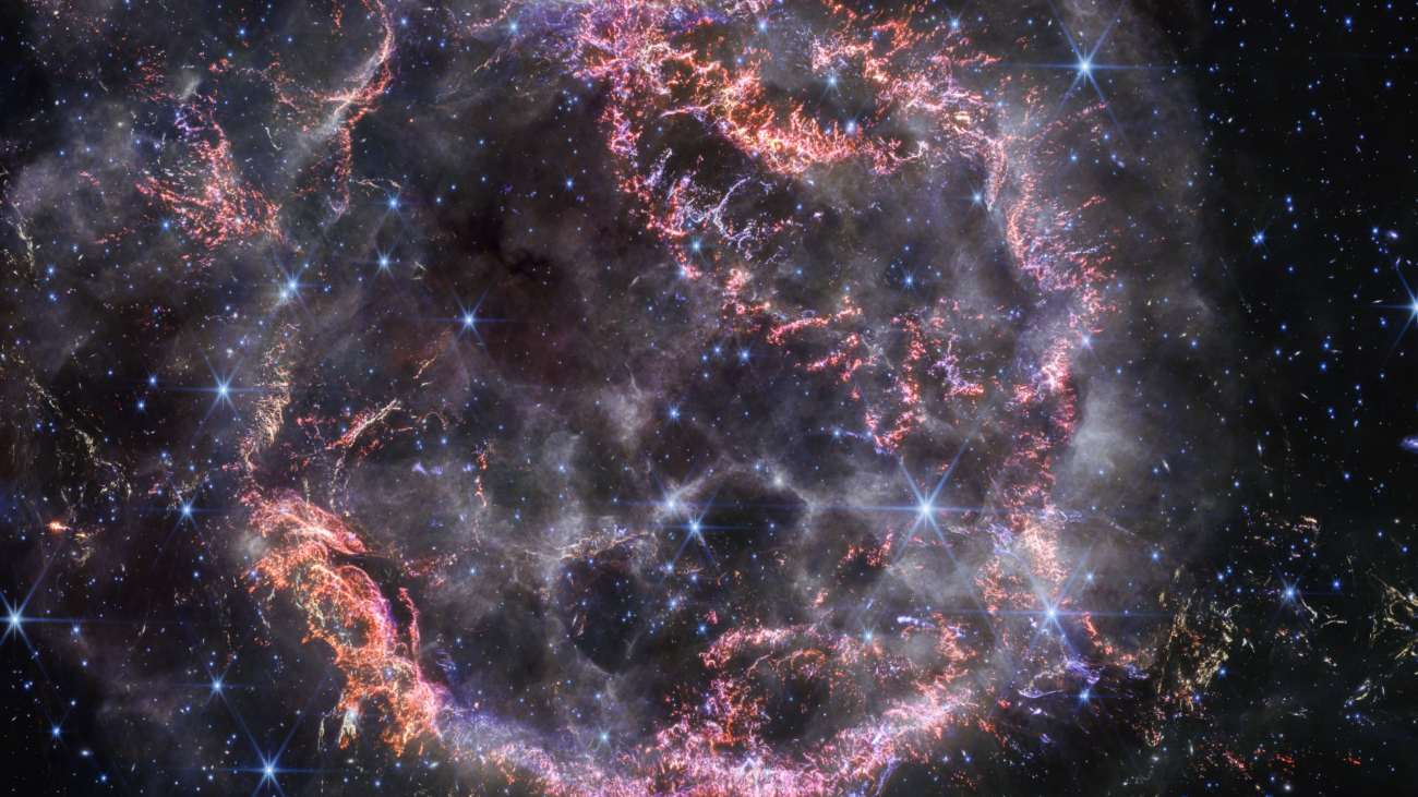 Bijgesneden James Webb-foto van Cassiopeia A, de restanten van een ontplofte ster