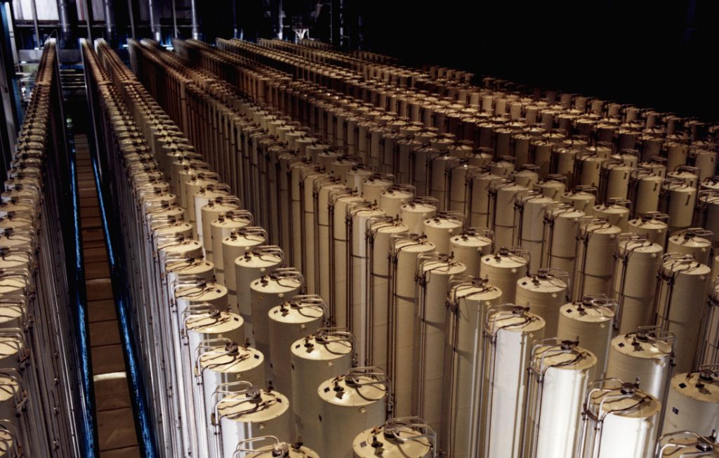 Rijen met ultracentrifuges voor uraniumverrijking in een Amerikaanse fabriek