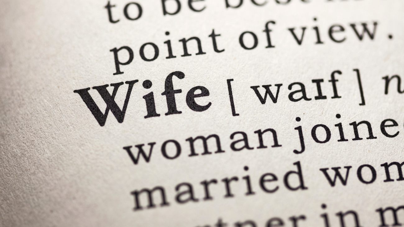 Engels woordenboek ingezoomd op het woord wife, de Engelse variant van wijf