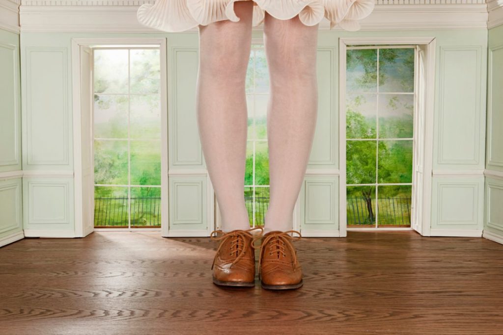 Gigantische benen in een huis, Alice in wondeland-syndroom