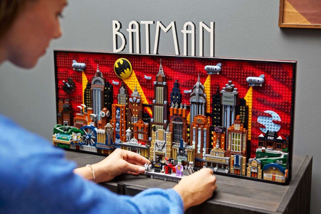 De LEGO DC Batman Gotham City Skyline-set