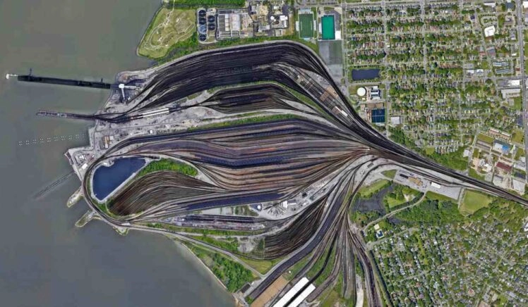 Satellietfoto van overslagterrein