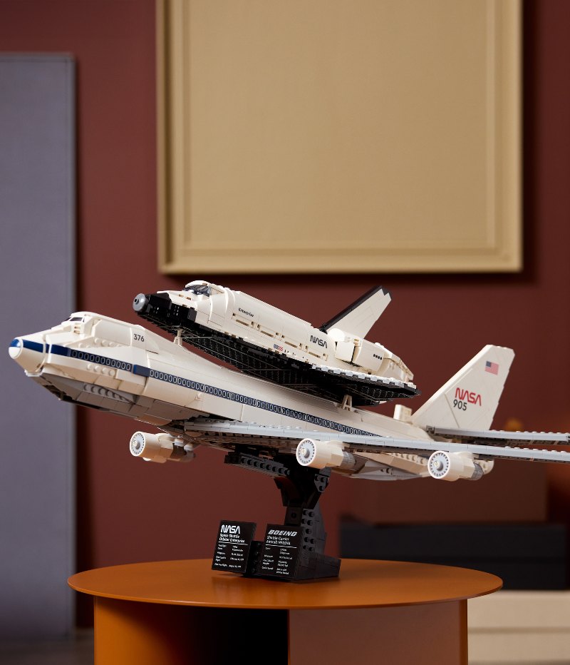 LEGO Icons Shuttle Carrier Aircraft