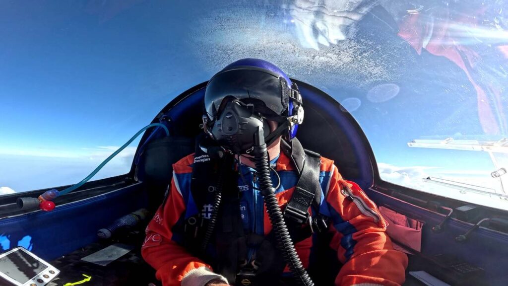 Oprichter Raphaël Domjan tijdens de recordvlucht