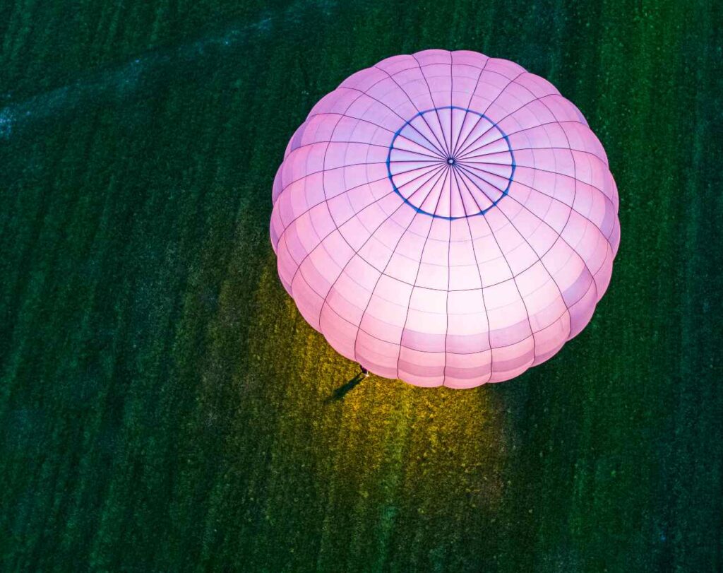 Brander van luchtballon gaat aan