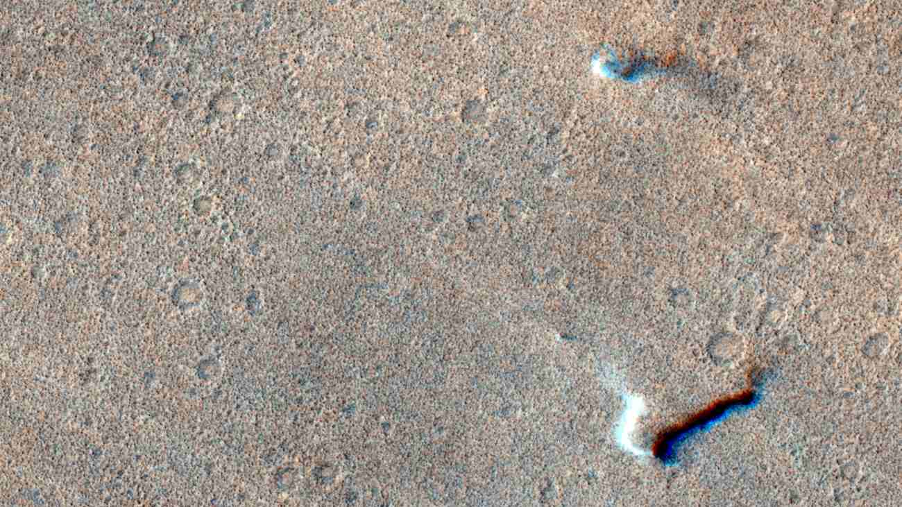 Twee stofhozen op Mars