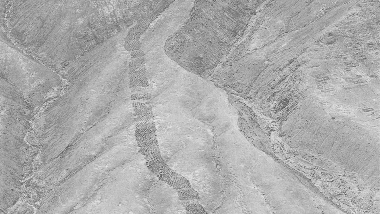 Mysterieuze gaten op een berg in Peru