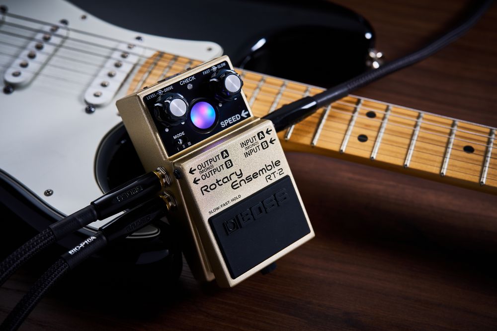 RT-2 Rotary Ensemble, effectenmachine voor gitaren