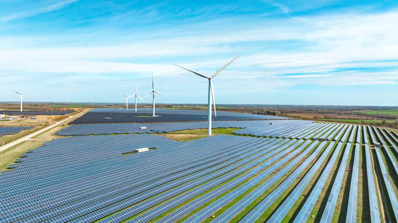 Zonnepanelen en windturbines, hernieuwbare energiebronnen zijn doorbraak van het jaar