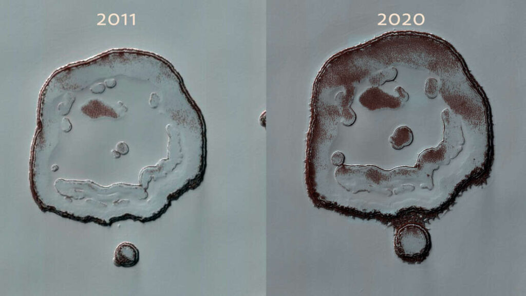 De tweede happy face crater in 2011 en 2020, in 2020 is zijn grijns breder geworden