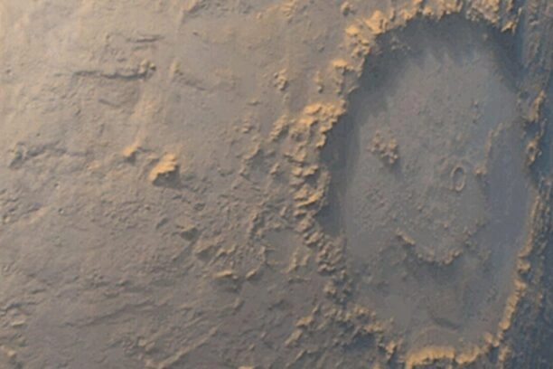 Galle-krater op Mars lijkt op smiley