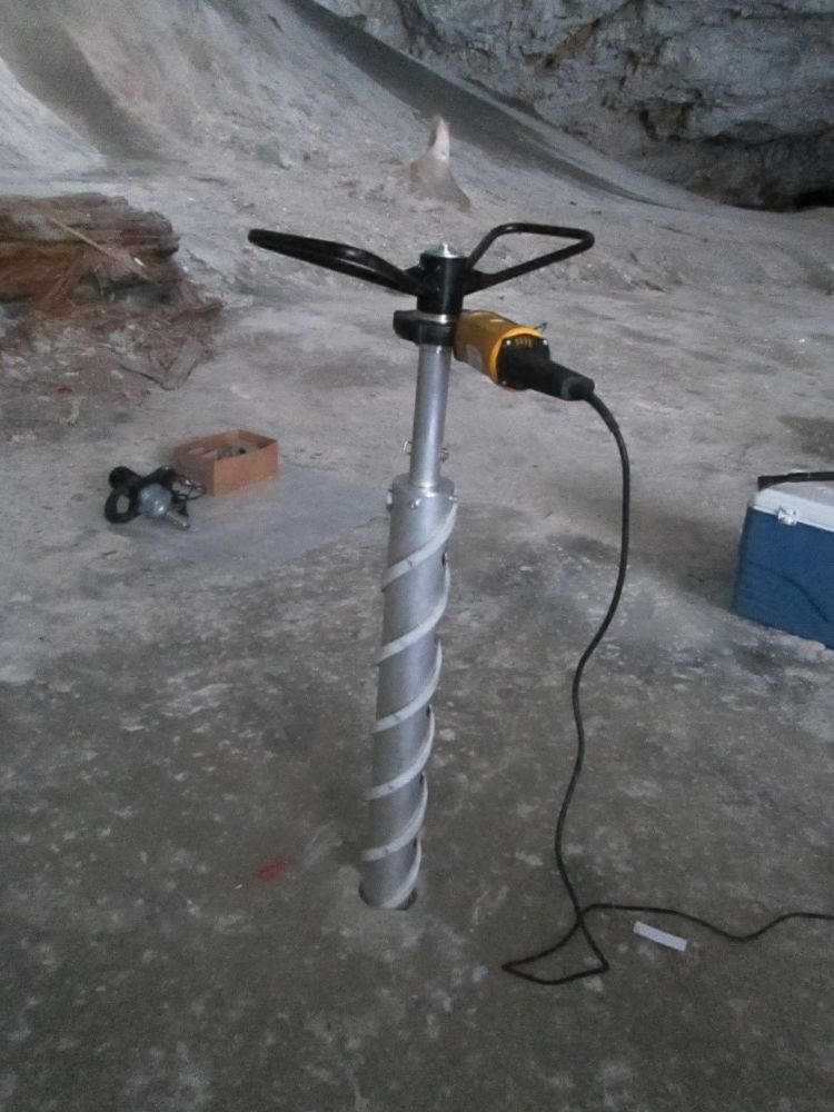 Boor die de ijskolom opboorde