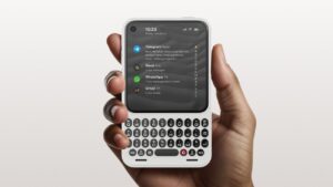 Clicks communicator, een smartphone met toetsen