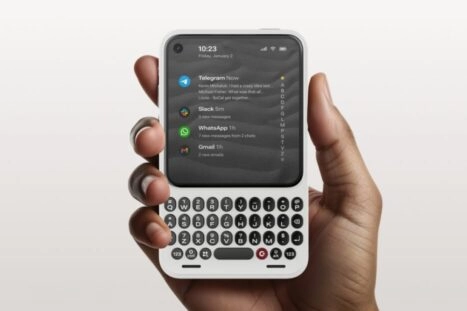 Clicks communicator, een smartphone met toetsen