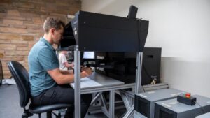 deelnemer doet mee aan onderzoek naar bewegingssnelheid door dopamine