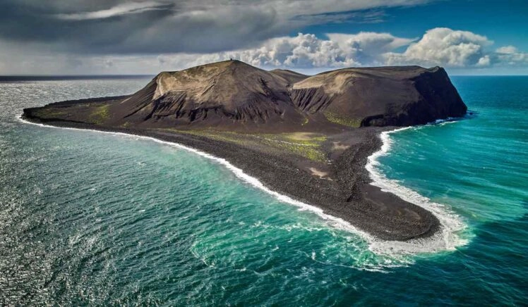 Luchtfoto van Surtsey