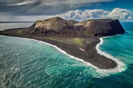 Luchtfoto van Surtsey