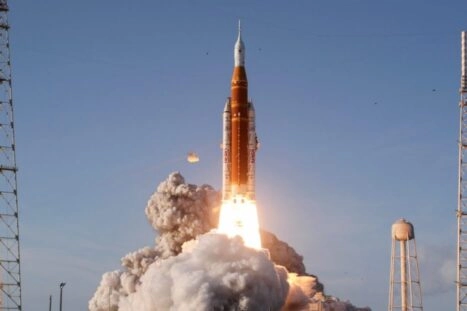 Artemis II lancering